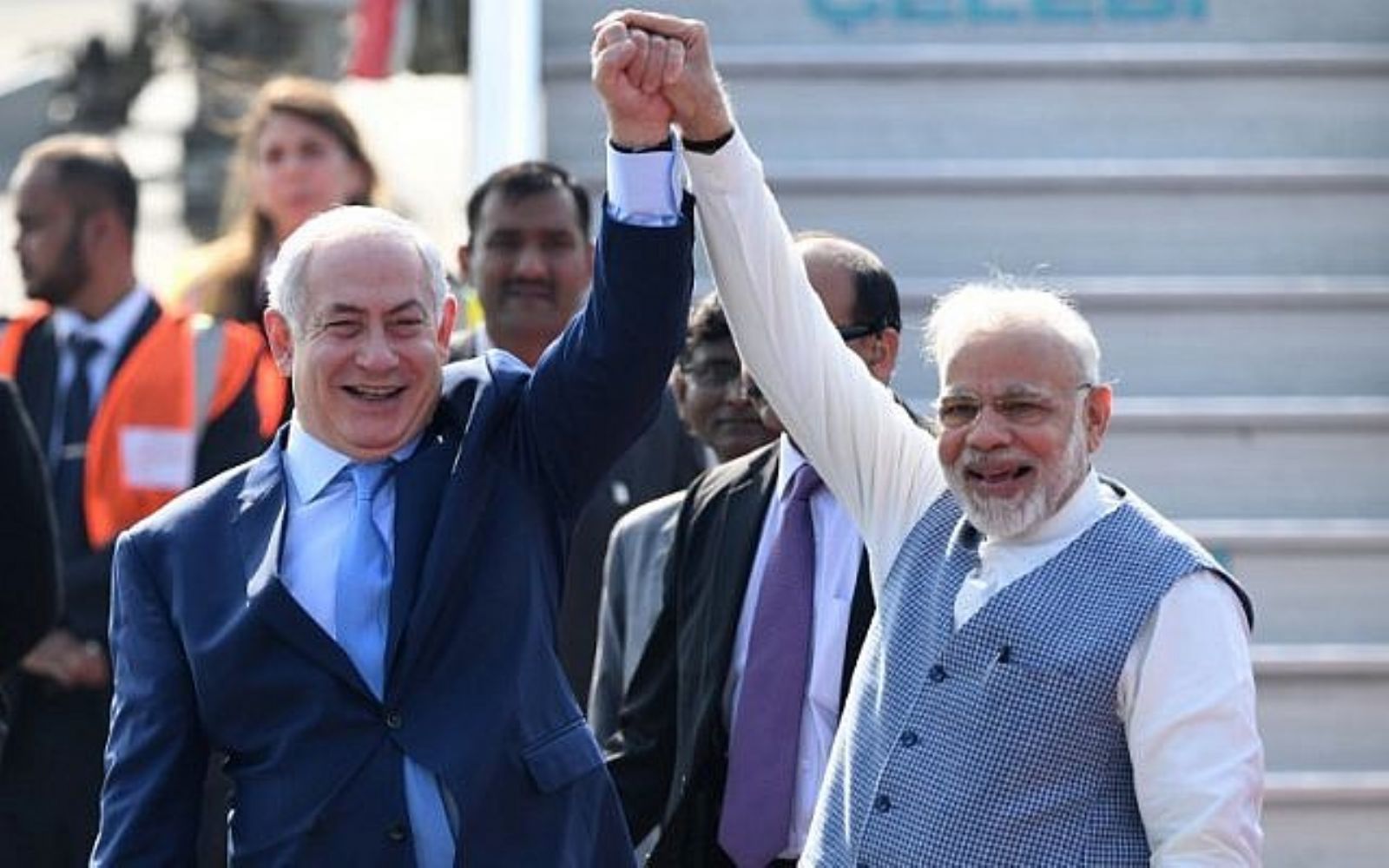 Netanyahu arrives in India, is greeted on tarmac by PM Modi