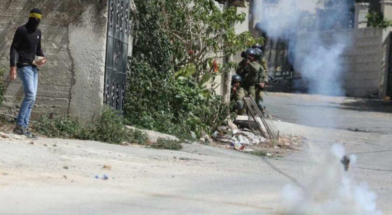 إصابات خلال قمع الاحتلال المسيرات الأسبوعية في نابلس وقلقيلية