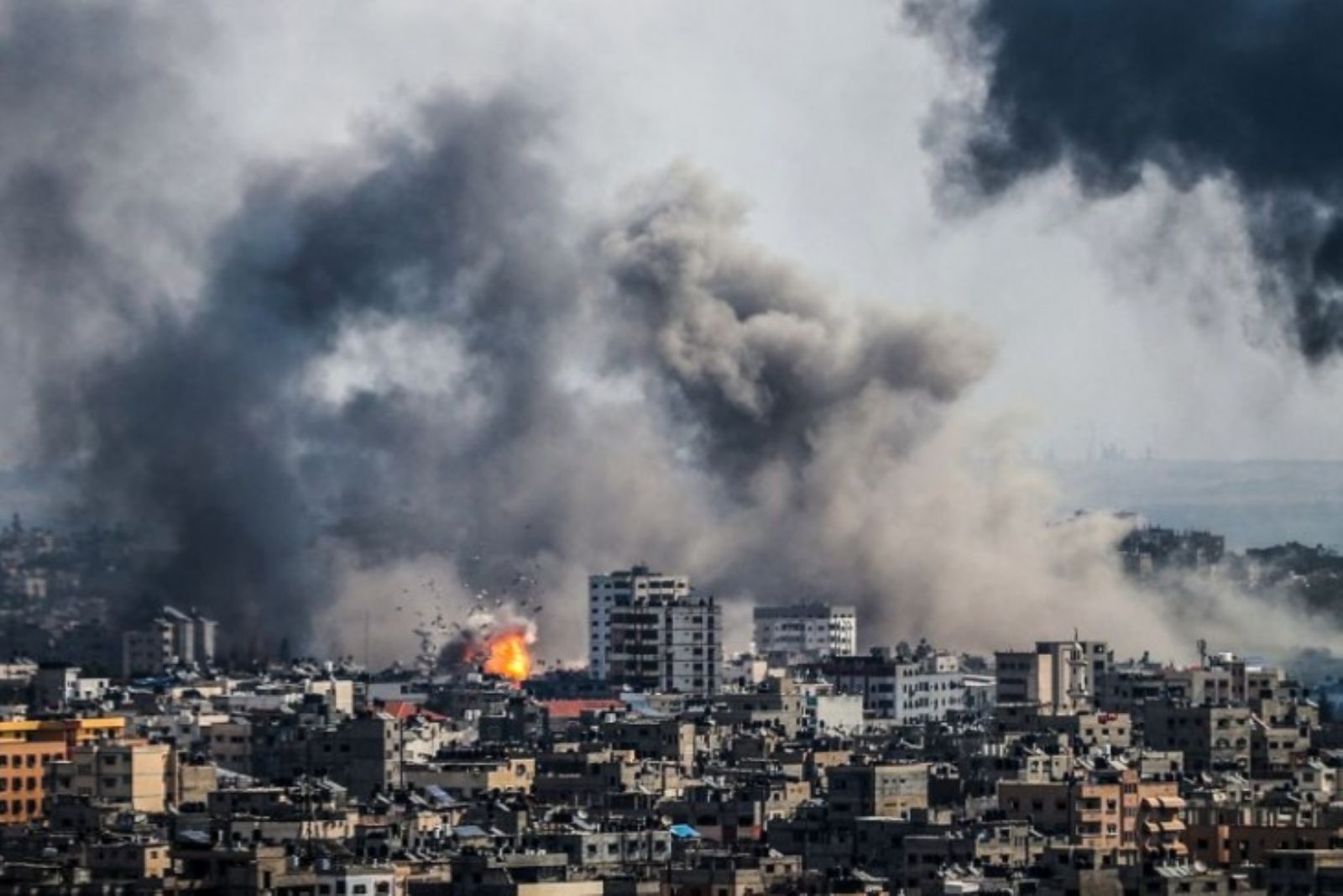 اليوم 41 من الحرب: دبابات الاحتلال في الشفاء مجددا وتواصل القصف الإسرائيلي