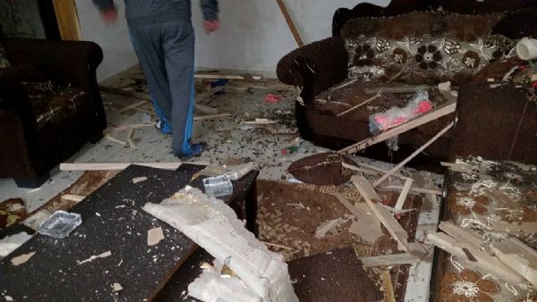 عائلة فلسطينية تنجو بأعجوبة في انفجار ضخم في بلدة برقة والسبب سخان البويلر 