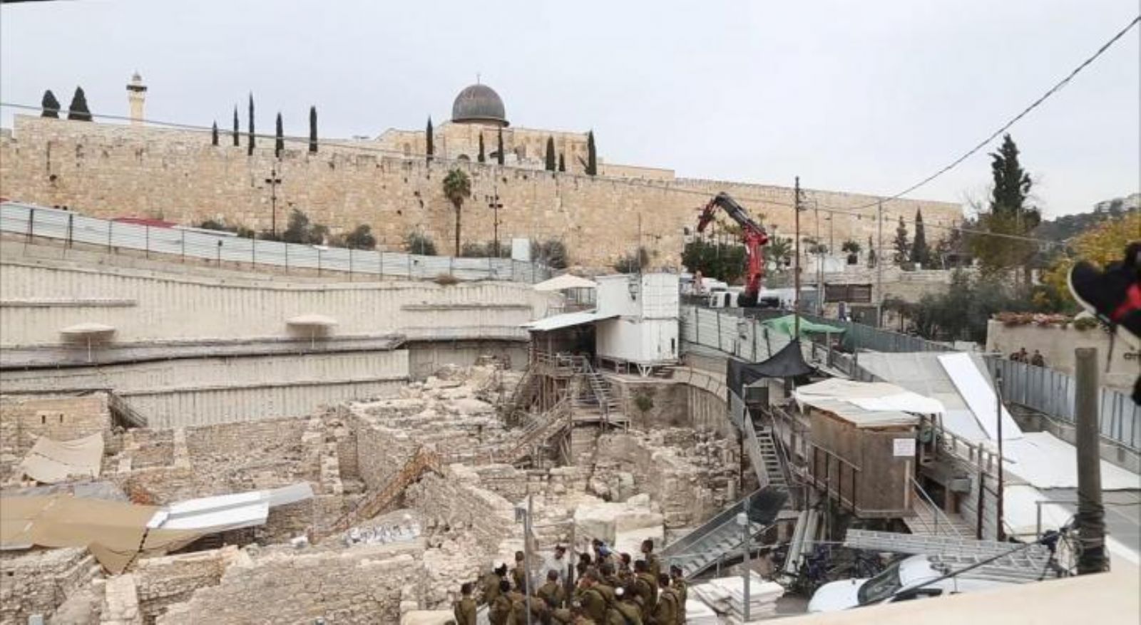 أوقاف القدس: استمرار تساقط حجارة الأعمدة في المسجد الأقصى