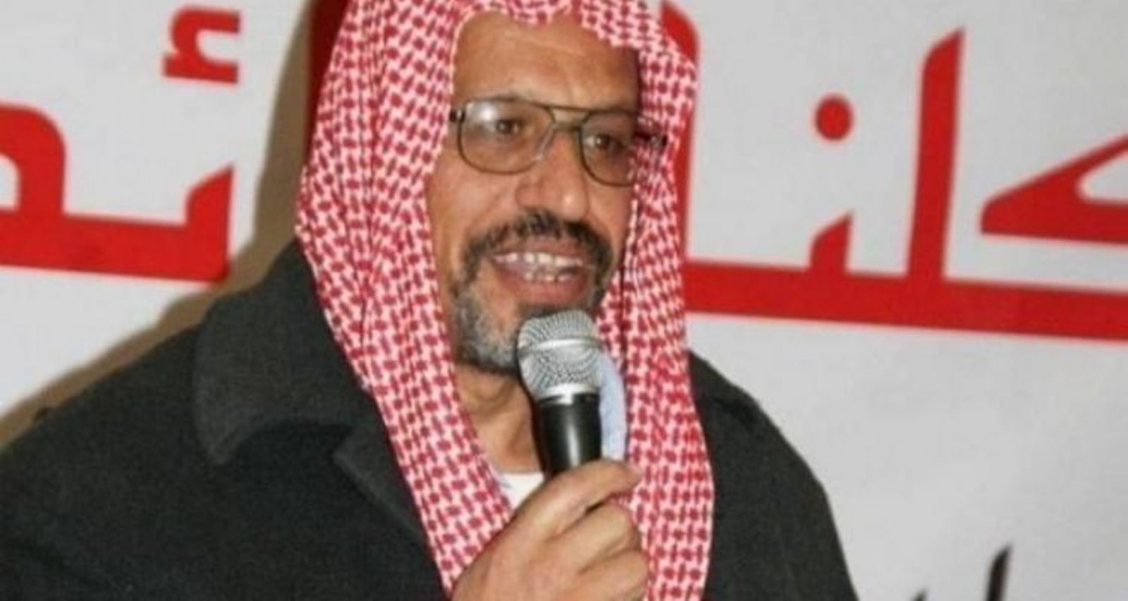 الاحتلال ينفذ حكم السجن لمدة 16 شهراً بحق الشيخ يوسف الباز