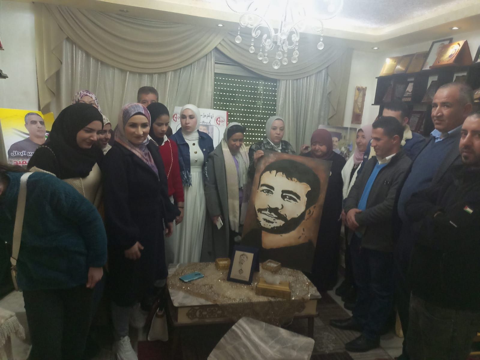 المنتدى التنويري الثقافي الفلسطيني ينظم زيارة  لخنساء فلسطين والدة  الشهيد ناصر ابو حميد
