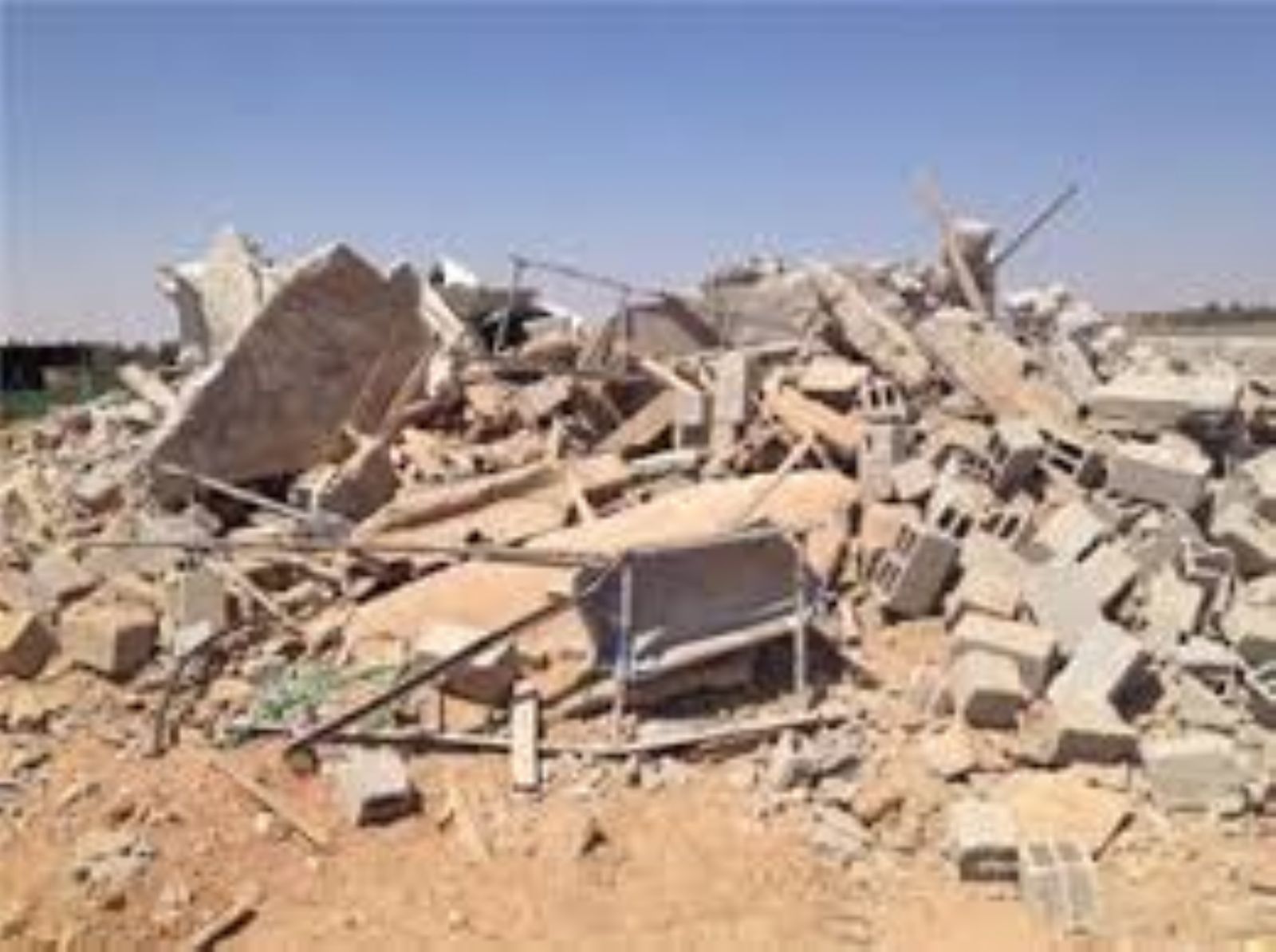 Israel demolishes Palestinian homes in Negev