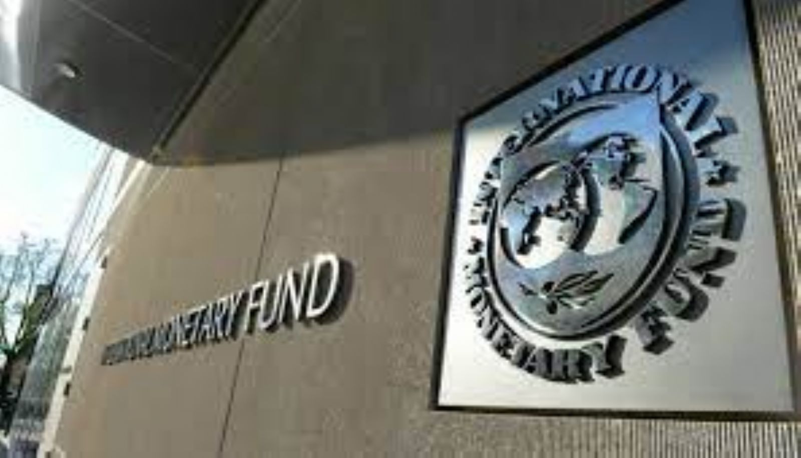 صندوق النقد يتوقع تباطؤ النمو بالشرق الأوسط
